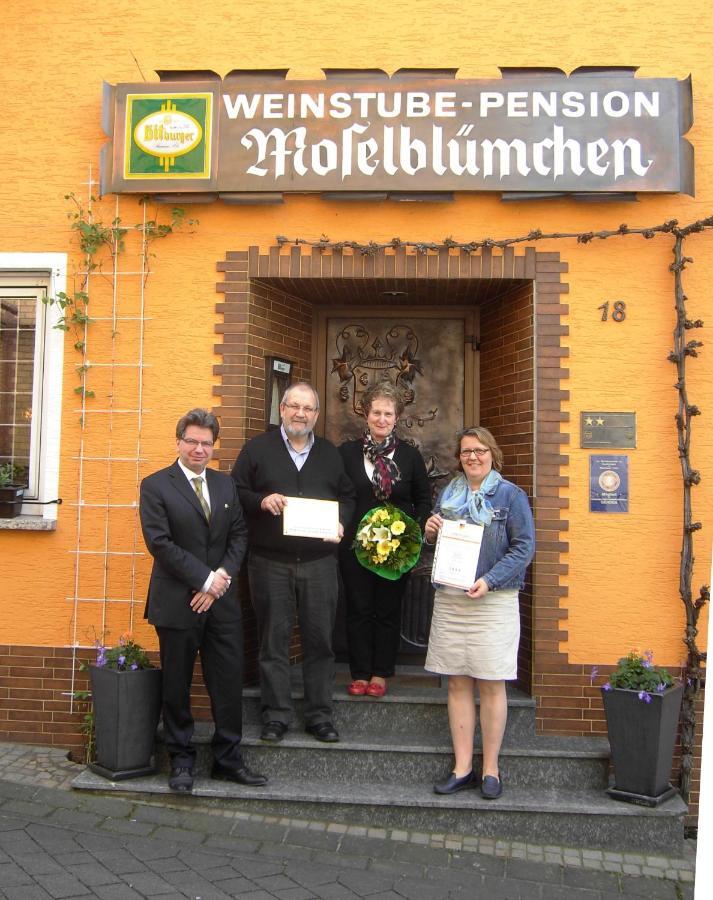 Weinstube Pension Moselblümchen Zeltingen-Rachtig Exterior foto